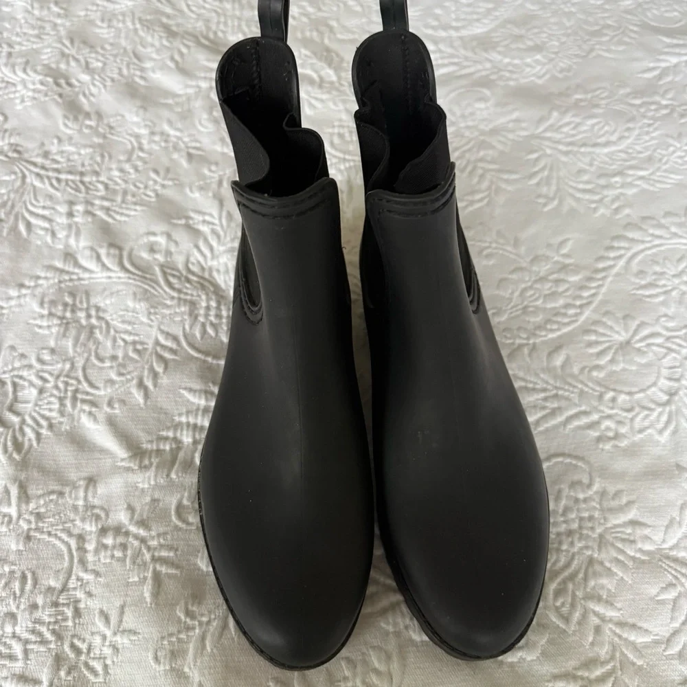 Jeffrey Campbell Black Cloudy Rain Rubber Ankle Boots Size 7